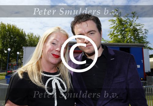 Amsterdam 21 mei 2015  
Presentatie nieuwe theaterstukken Janke Dekker Productions. (Janke Dekker en Michael v Praag)
Aanwezige castleden Erris v Ginkel Esther Lindenbergh Frans Mulder Johnny Kraaijkamp Kali v Starrenburg Suus Ruis Sandra Reemer Xander de Vledder Truus te Stelle Maaike Widdershoven en Mike Weerts