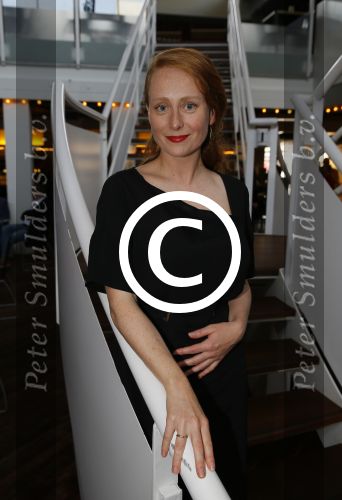 Amsterdam 11 mei 2015     
Presentaie castleden van de nieuwe stukken van Dommelgraaf en Cornelisse productions in de Meervaart.
Sytske v d Ster