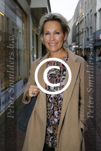 Amsterdam 6 mei 2015 
Presentatie nieuwe parfum van Cloe bij ici paris op de kalverstraat.
Tanja Jess met moeder