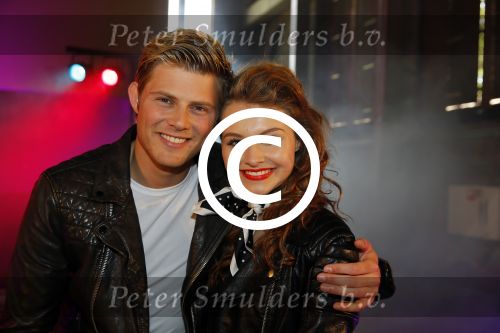 Amsterdam 8 mei 2015  
Albert Verlinde presenteert de cast van Grease met oaTim Douwsma , Vajen van den Bosch Rene v Kooten Tommie Christiaan en Mylene d\'Anjou.
De presentatie is bij de westergasfabriek.