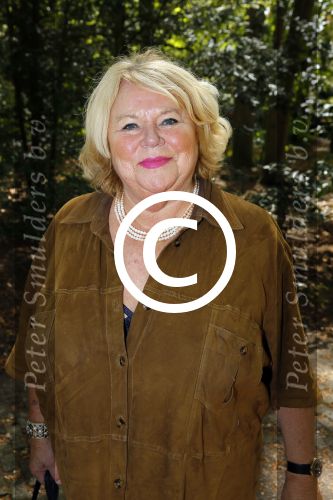 Hilversum 1 mei 2015
Boek presentatie van LUV. Marga Scheide en Jose Hoebee zijn aanwezig in de wisseloord studio\'s.
Peter Boonstra is de maker van het boek.