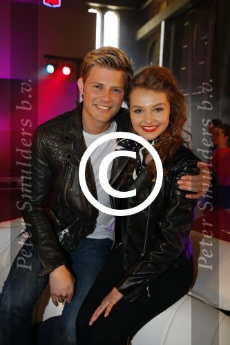 Amsterdam 8 mei 2015  
Albert Verlinde presenteert de cast van Grease met oaTim Douwsma , Vajen van den Bosch Rene v Kooten Tommie Christiaan en Mylene d\'Anjou.
De presentatie is bij de westergasfabriek.