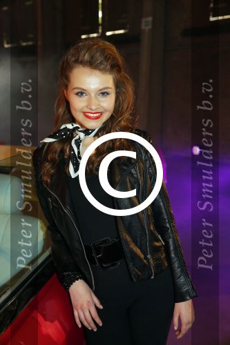 Amsterdam 8 mei 2015  
Albert Verlinde presenteert de cast van Grease met oaTim Douwsma , Vajen van den Bosch Rene v Kooten Tommie Christiaan en Mylene d\'Anjou.
De presentatie is bij de westergasfabriek.