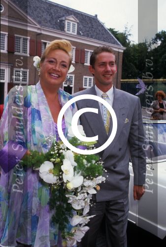 Viola Holt Juni 1990 getrouwd met haar man Peter Holt