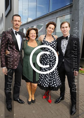 Amsterdam 30 mei 2015
Het 23e damdiner vindt weer plaats bij de HMH Heineken Music Hall.
GTST actrice Wendy Brouwer met de partners van Viktor en Rolf