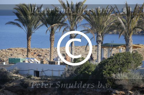 Ibiza 7 juni 2015
De laatste loodjes bij de verbouwing van het huis/villa van Yolanthe Sneijder Cabau en Wesley Sneijder op ibiza