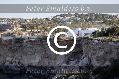 Ibiza 7 juni 2015
De laatste loodjes bij de verbouwing van het huis/villa van Yolanthe Sneijder Cabau en Wesley Sneijder op ibiza