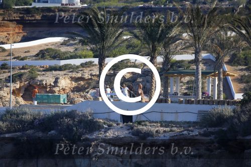 Ibiza 7 juni 2015
De laatste loodjes bij de verbouwing van het huis/villa van Yolanthe Sneijder Cabau en Wesley Sneijder op ibiza