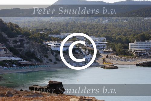 Ibiza 7 juni 2015
De laatste loodjes bij de verbouwing van het huis/villa van Yolanthe Sneijder Cabau en Wesley Sneijder op ibiza