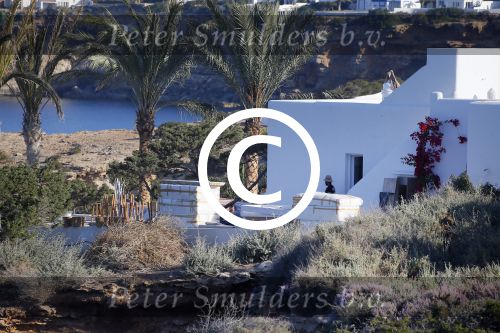 Ibiza 7 juni 2015
De laatste loodjes bij de verbouwing van het huis/villa van Yolanthe Sneijder Cabau en Wesley Sneijder op ibiza