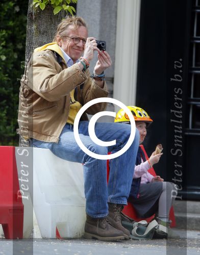 Amsterdam 25 mei 2015
Willem Lust met zijn dochtertje in Amsterdam zuid.