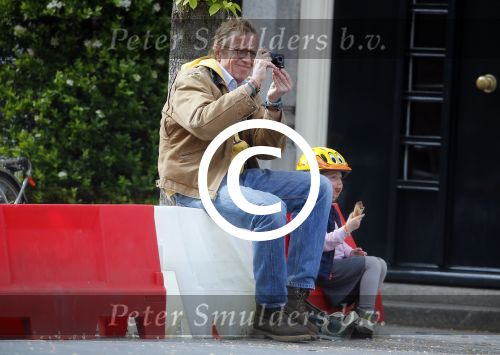 Amsterdam 25 mei 2015
Willem Lust met zijn dochtertje in Amsterdam zuid.
