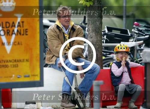 Amsterdam 25 mei 2015
Willem Lust met zijn dochtertje in Amsterdam zuid.