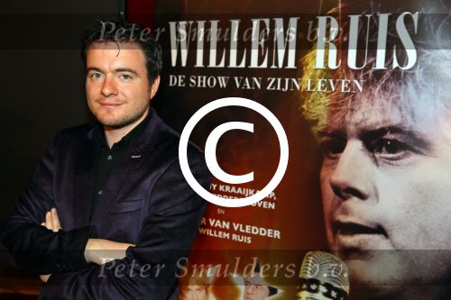 Amsterdam 21 mei 2015  
Presentatie nieuwe theaterstukken Janke Dekker Productions. (Janke Dekker en Michael v Praag)
Aanwezige castleden Erris v Ginkel Esther Lindenbergh Frans Mulder Johnny Kraaijkamp Kali v Starrenburg Suus Ruis Sandra Reemer Xander de Vledder Truus te Stelle Maaike Widdershoven en Mike Weerts