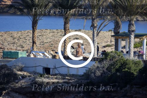 Ibiza 7 juni 2015
De laatste loodjes bij de verbouwing van het huis/villa van Yolanthe Sneijder Cabau en Wesley Sneijder op ibiza