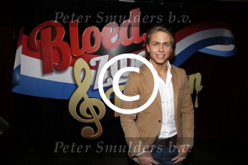 Hoofddorp 26 maart 2013
Presentatie Bloed zweet en tranen met Gerard Joling Roxeanne en Dre Hazes Danny de Munk en Jeroen v d Boom bij Claus Partyhouse.
Peter Smulders bv