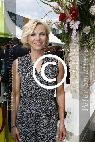 Amsterdam 4 juni 2016
Amsterdam Dam diner in de HMH tbv het aidsfonds.
Anita Witzier met man