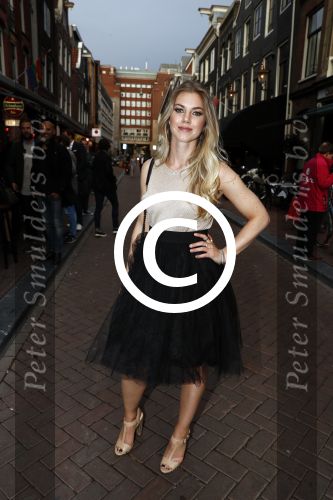 Amsterdam 25 mei 2016
FHM mooiste vrouw van Nederland presentatie ( FHM500).
Anouk Hoogendijk met Esther Janssen