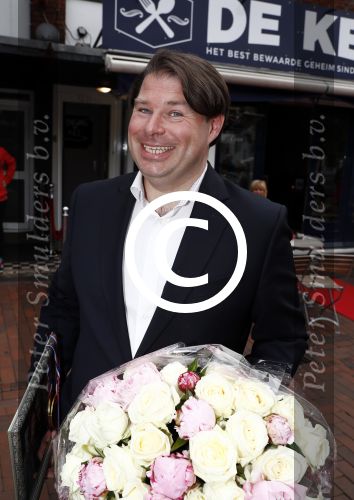 Hilversum 25 mei 2016
Feest Imca Marina vanwege 60 jarig artiesten jubileum en haar 75e verjaardag in de kei. Bart Peters Hans Wennekes en Vivian Boelen