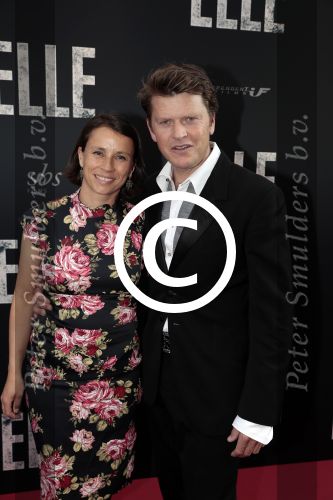 Amsterdam 31 mei 2016
Premiere nieuwste film van Paul Verhoeven Elle in Tuschinski.
Beau v Erven Dorens met zijn vrouw
