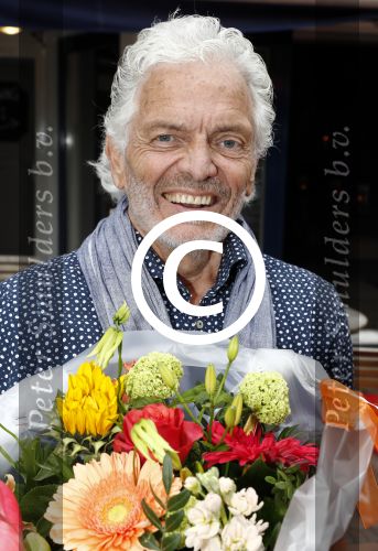 Hilversum 25 mei 2016
Feest Imca Marina vanwege 60 jarig artiesten jubileum en haar 75e verjaardag in de kei. Ben Cramer