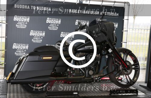 Amsterdam 22 maart 2013
Presentatie Buddha to Buddha en Harley davidson motor.
Peter Smulders bv
