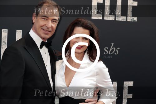 Amsterdam 31 mei 2016
Premiere nieuwste film van Paul Verhoeven Elle in Tuschinski.
Caroline de Bruijn en Erik de Vogel