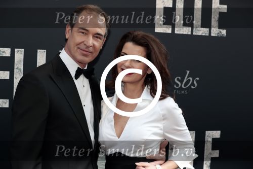 Amsterdam 31 mei 2016
Premiere nieuwste film van Paul Verhoeven Elle in Tuschinski.
Caroline de Bruijn en Erik de Vogel