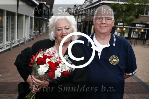 Hilversum 25 mei 2016
Feest Imca Marina vanwege 60 jarig artiesten jubileum en haar 75e verjaardag in de kei. Country Wilma met man
