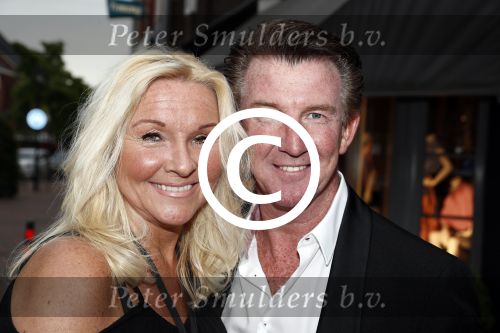Hilversum 25 mei 2016
Feest Imca Marina vanwege 60 jarig artiesten jubileum en haar 75e verjaardag in de kei. Dario met vrouw
