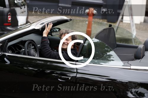 Amsterdam 20 mei 2016
Dirk Zeelenberg in zijn audi a5 cabrio die nu ook te huren is voor een huwelijk/trouwerij.