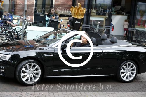 Amsterdam 20 mei 2016
Dirk Zeelenberg in zijn audi a5 cabrio die nu ook te huren is voor een huwelijk/trouwerij.