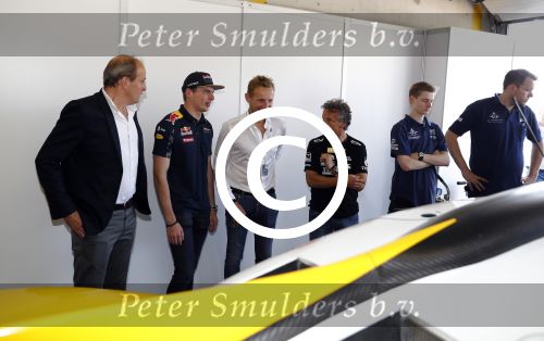 Zandvoort 4 juni 2016
Jumbo familie racedagen op Zandvoort met oa Max Verstappen en zijn Red Bull race auto. Frits v Eerd Prins Bernhard jr en Jan Lammers