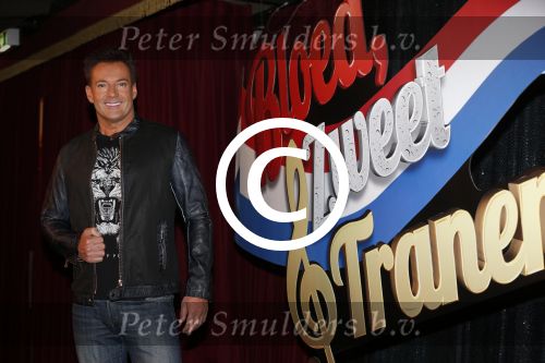 Hoofddorp 26 maart 2013
Presentatie Bloed zweet en tranen met Gerard Joling Roxeanne en Dre Hazes Danny de Munk en Jeroen v d Boom bij Claus Partyhouse.
Peter Smulders bv