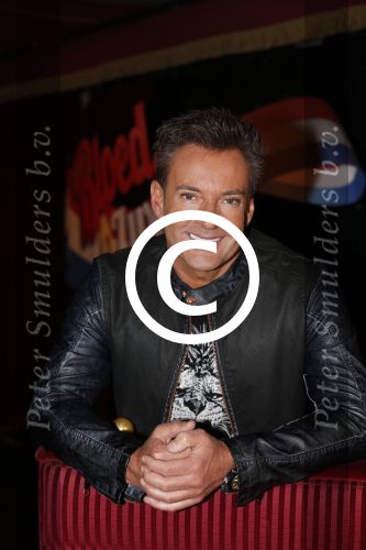 Hoofddorp 26 maart 2013
Presentatie Bloed zweet en tranen met Gerard Joling Roxeanne en Dre Hazes Danny de Munk en Jeroen v d Boom bij Claus Partyhouse.
Peter Smulders bv