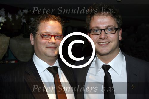 Bussum 6 februari 2006
Uitreiking gouden harpen in het spant.
Guus Meeuwis met zijn broer Marc
Peter Smulders bv
