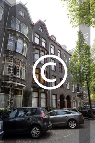 Amsterdam 28 mei 2016 
Hans Teeuwen met zijn dochter en vriendin EVa in Amsterdam zuid.