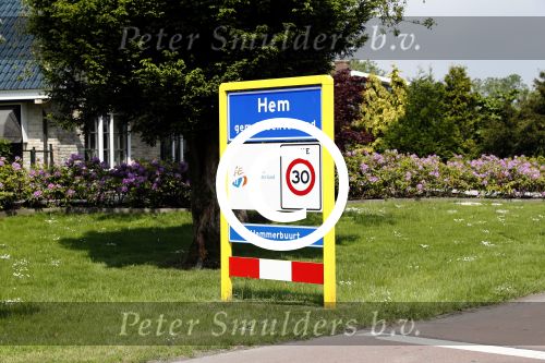 Hem 26 mei 2016
Imca Marina woont tegenwoordig in een prachtige boederij in Hem. Ze wil in toekomst ook in de plaatstelijke kerk mensen gaan trouwen.