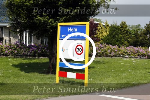 Hem 26 mei 2016
Imca Marina woont tegenwoordig in een prachtige boederij in Hem. Ze wil in toekomst ook in de plaatstelijke kerk mensen gaan trouwen.