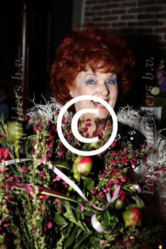 Hilversum 25 mei 2016
Feest Imca Marina vanwege 60 jarig artiesten jubileum en haar 75e verjaardag in de kei.