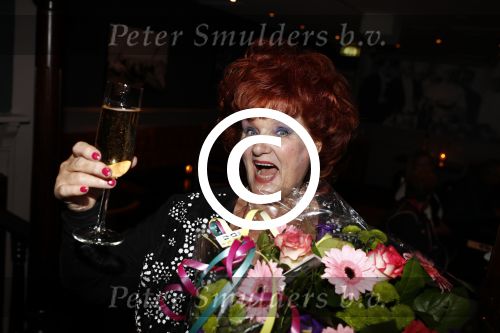 Hilversum 25 mei 2016
Feest Imca Marina vanwege 60 jarig artiesten jubileum en haar 75e verjaardag in de kei.