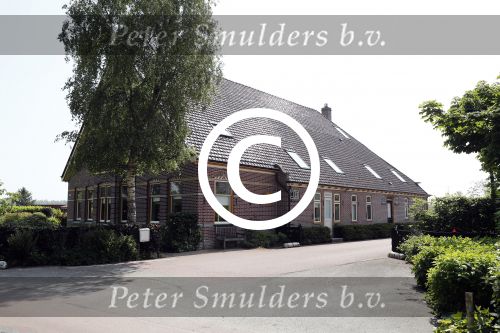Hem 26 mei 2016
Imca Marina woont tegenwoordig in een prachtige boederij in Hem. Ze wil in toekomst ook in de plaatstelijke kerk mensen gaan trouwen.