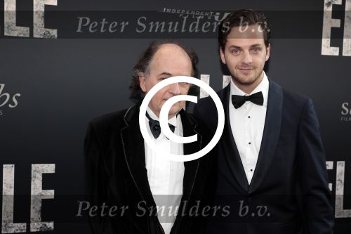Amsterdam 31 mei 2016
Premiere nieuwste film van Paul Verhoeven Elle in Tuschinski. Jean en Jannick v d Velde
