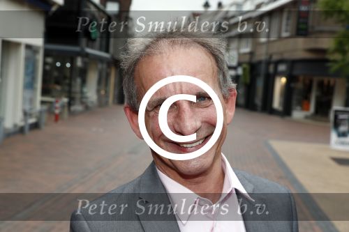 Hilversum 25 mei 2016
Feest Imca Marina vanwege 60 jarig artiesten jubileum en haar 75e verjaardag in de kei. Johan Vlemmix