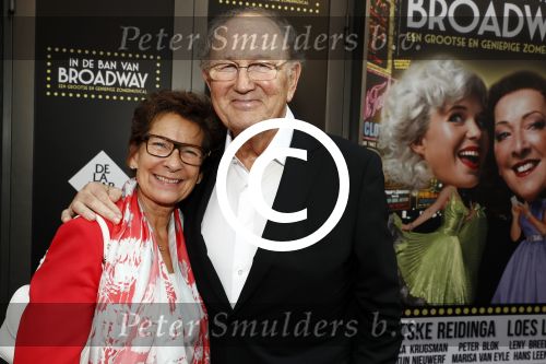 Amsterdam 4 juni 2016 
Premiere in de ban van broadway in het nieuwe de la mar.
Joop en Janine v d Ende ( sneakers)