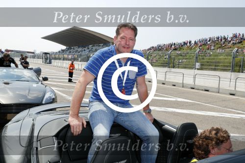 Zandvoort 4 juni 2016
Jumbo familie racedagen op Zandvoort met oa Max Verstappen en zijn Red Bull race auto. Jos Verstappen