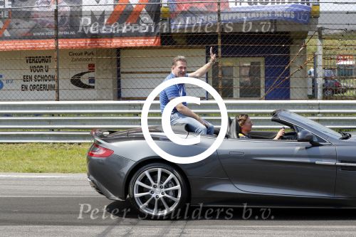 Zandvoort 4 juni 2016
Jumbo familie racedagen op Zandvoort met oa Max Verstappen en zijn Red Bull race auto. Jos Verstappen