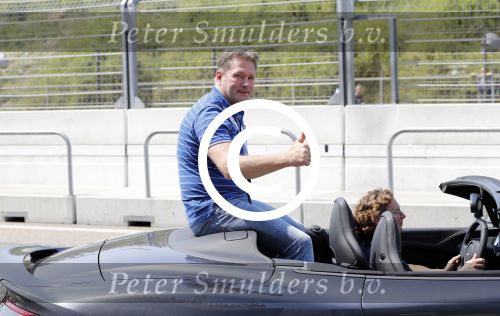 Zandvoort 4 juni 2016
Jumbo familie racedagen op Zandvoort met oa Max Verstappen en zijn Red Bull race auto.