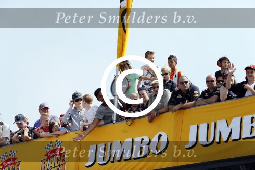 Zandvoort 4 juni 2016
Jumbo familie racedagen op Zandvoort met oa Max Verstappen en zijn Red Bull race auto.