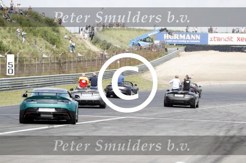 Zandvoort 4 juni 2016
Jumbo familie racedagen op Zandvoort met oa Max Verstappen en zijn Red Bull race auto.